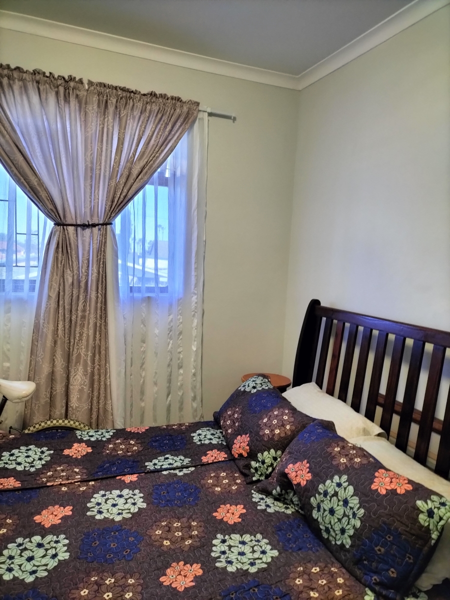 2 Bedroom Property for Sale in Strand Central Western Cape